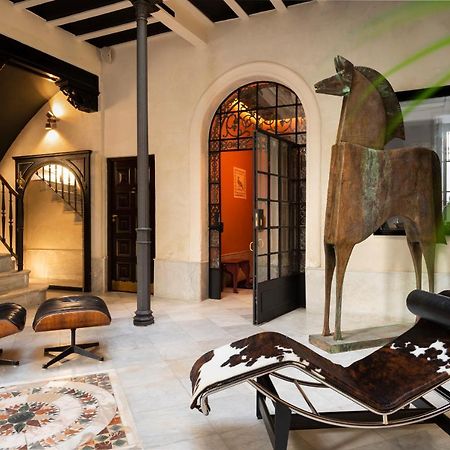 Pajaro Rebelde Bed & Breakfast Seville Exterior photo