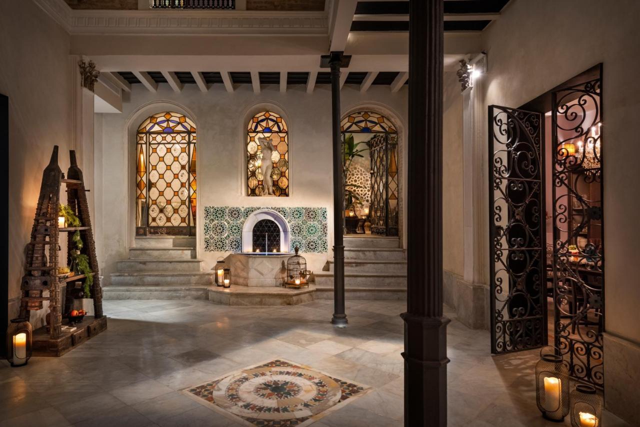 Pajaro Rebelde Bed & Breakfast Seville Exterior photo