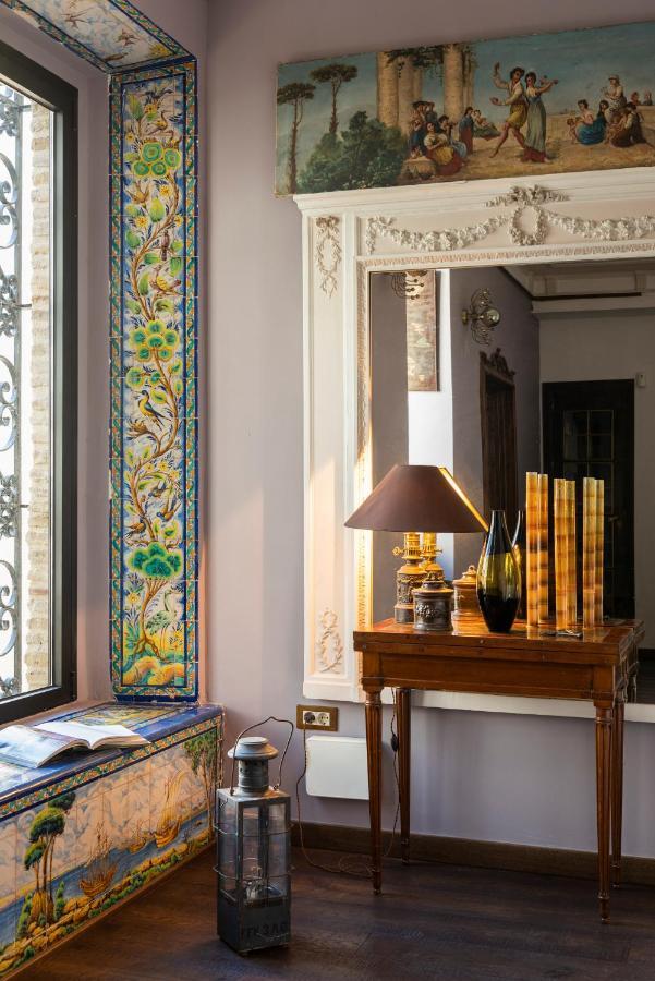 Pajaro Rebelde Bed & Breakfast Seville Exterior photo
