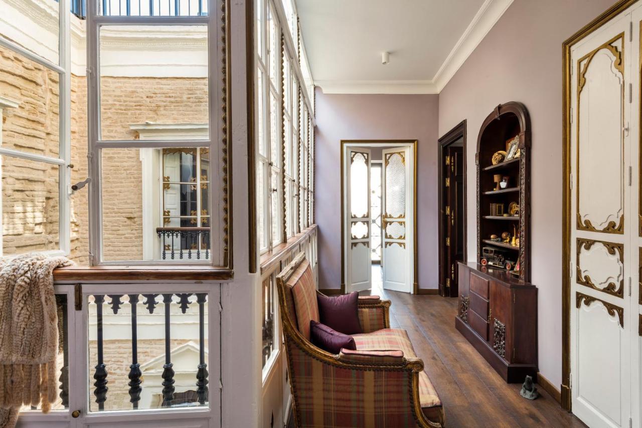 Pajaro Rebelde Bed & Breakfast Seville Exterior photo
